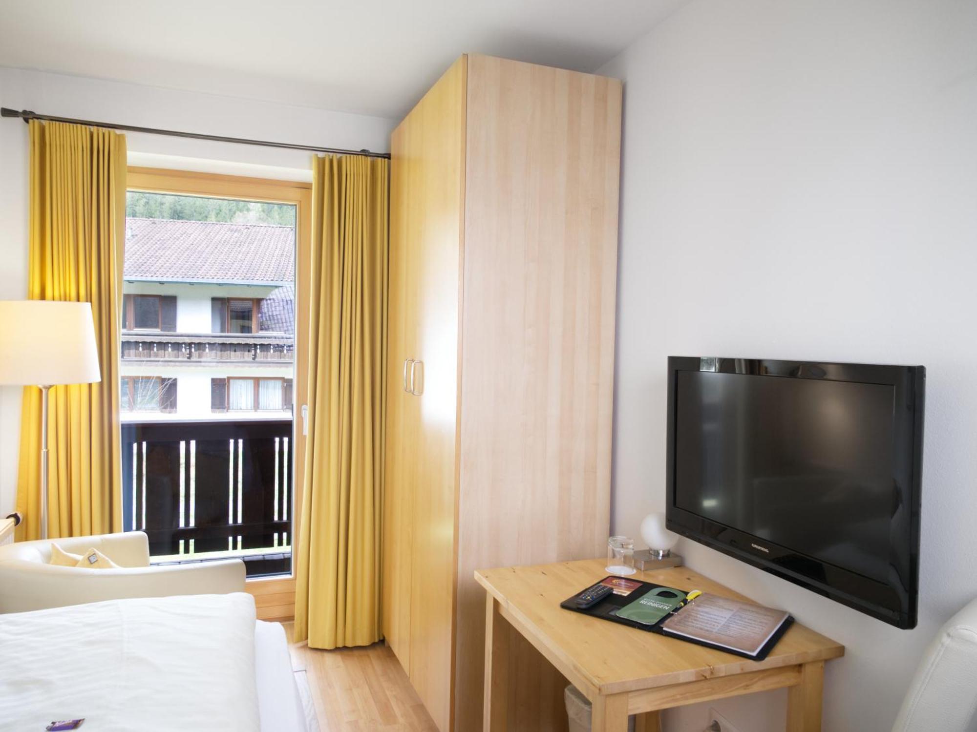 Hotel Garni Landhaus Sonnenstern เชอเนา อัม เคอนิกเซ ภายนอก รูปภาพ